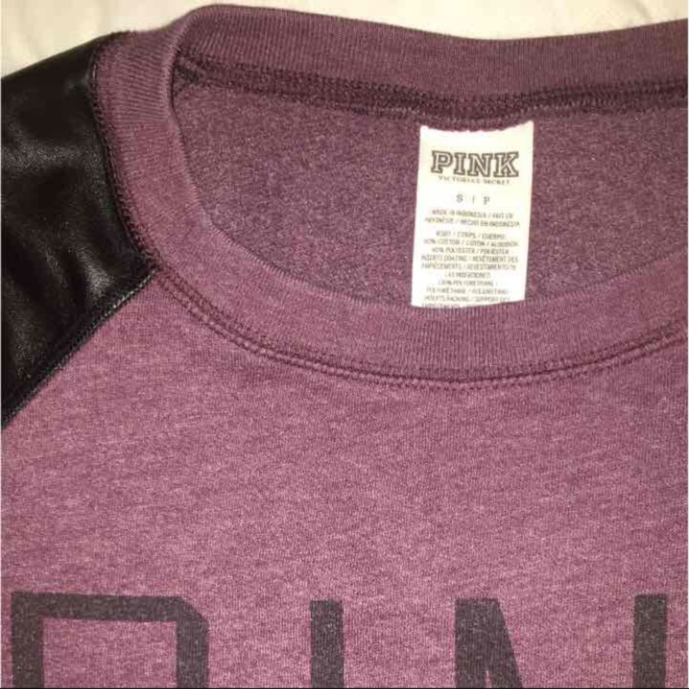 Small PINK Victoria Secret Sweater. - Picture 3 of 4